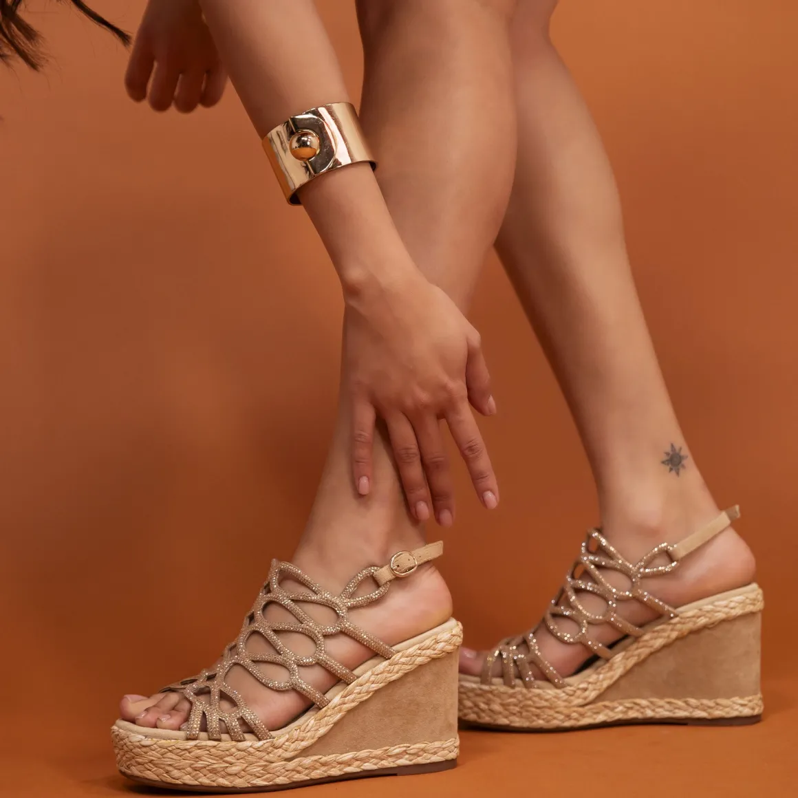 ALMA EN PENA BELLA WEDGES