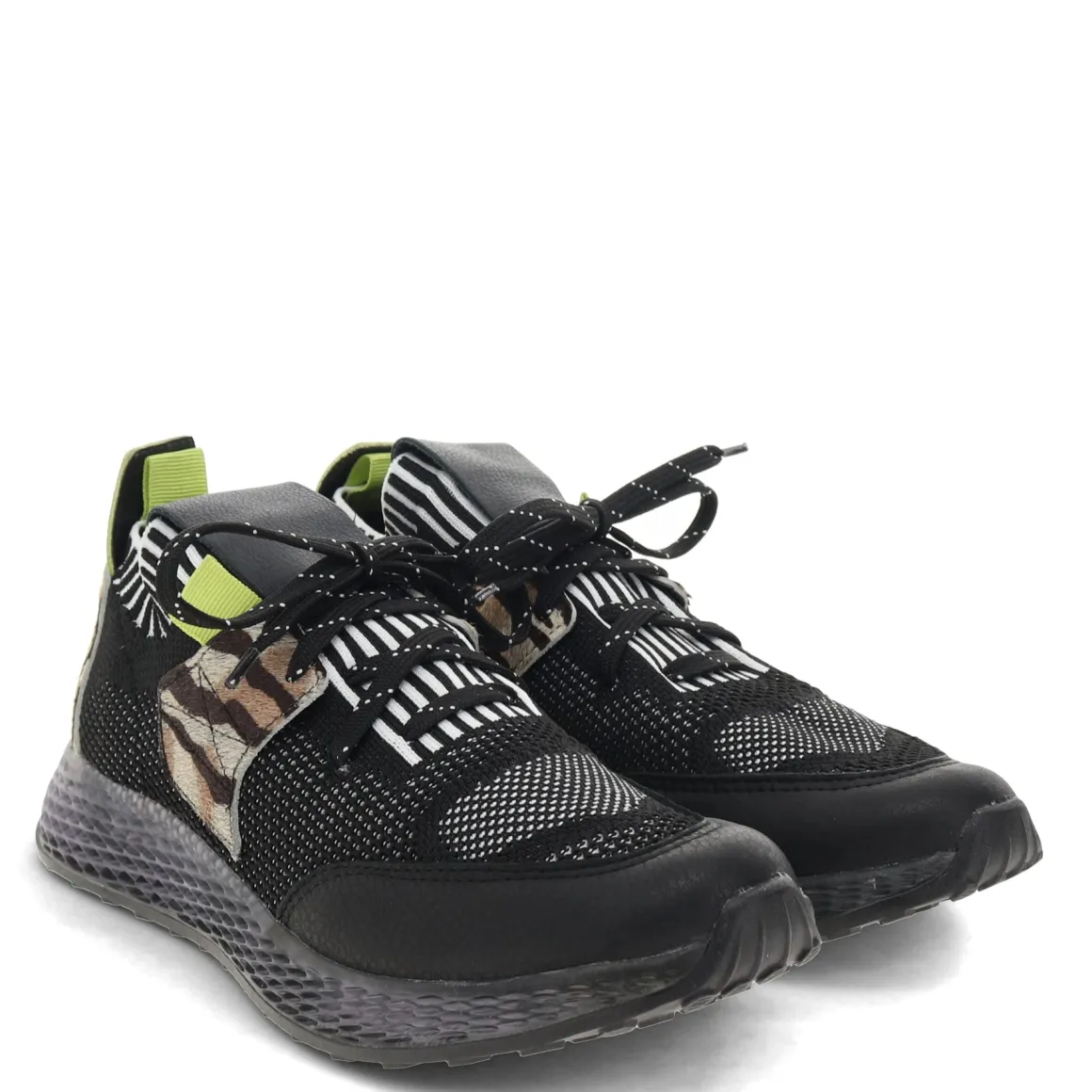 FLUX SHELLY SNEAKERS
