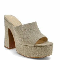 JESSICA SIMPSON XONA Slip On Platform