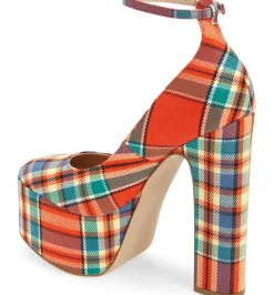 STEVE MADDEN SKYRISE PUMPS