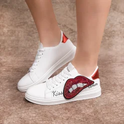 TREVE ARYANA SNEAKERS