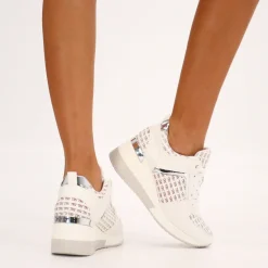 TREVE AVELINA SNEAKERS