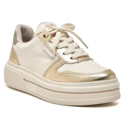 VIA MARTE DELLA SNEAKERS